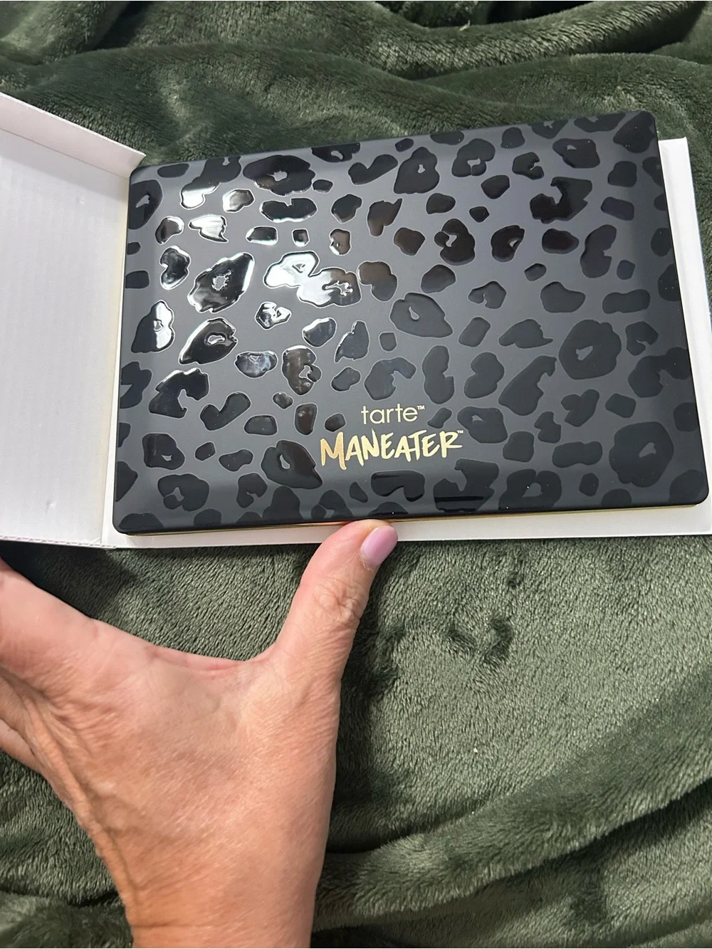 Tarte Maneater Eyeshadow Palette - Warm Pink & Gold Shades “After Dark”